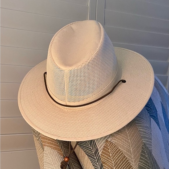 NWOT HENSCHEL HAT COMPANY
Mesh Aussie Grande Brim Fedora Hat Large - Picture 1 of 10